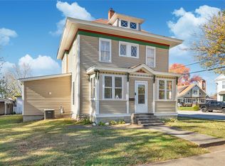 135 N Jacksonville St, White Hall, IL 62092