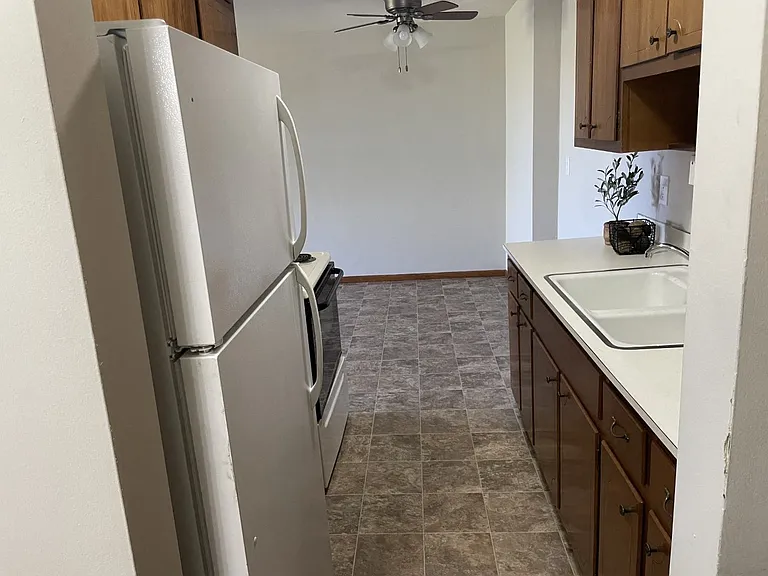 Colonial Terrace — Photo 39