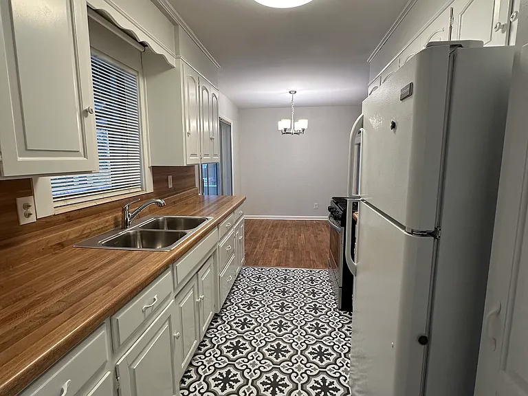 5096 Crestwood Rd — Photo 12