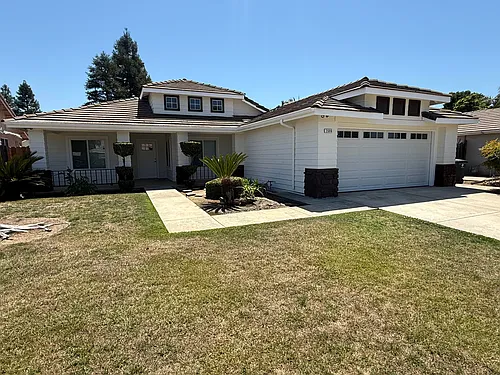 2686 Beverly Ave Photo 1