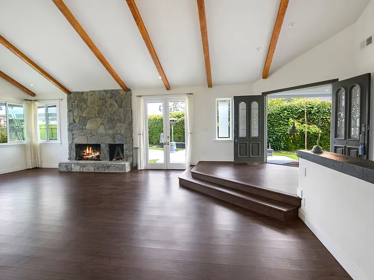 9 Andalucia Dr — Photo 17