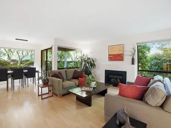 1325 Crofton Court, Healdsburg, CA 95448