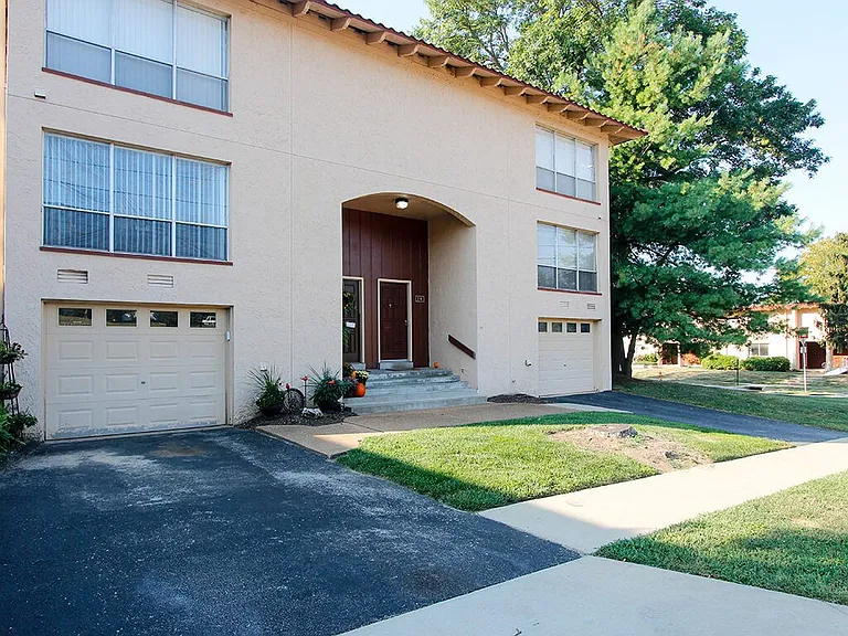 Garage Parking (in select homes)