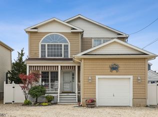 134 Elizabeth Ave, Lavallette, NJ 08735