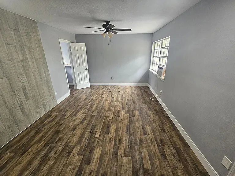 1306 Heights St #C — Photo 2