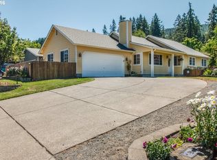 7077 Bluebelle Way, Springfield, OR 97478