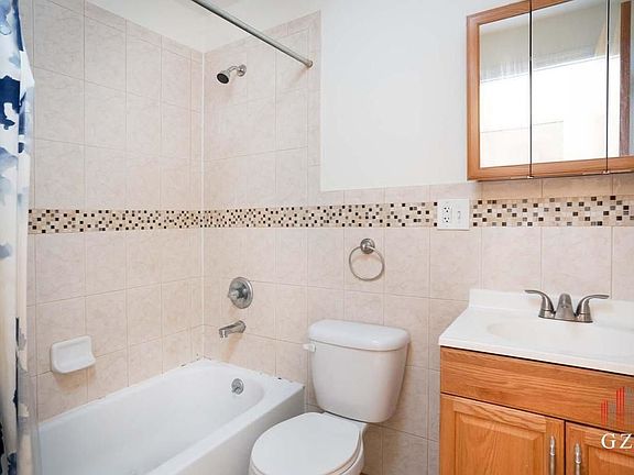 5th image of 496 W 133rd St #3D