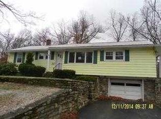 96 Homestead Rd, Holden, MA 01520