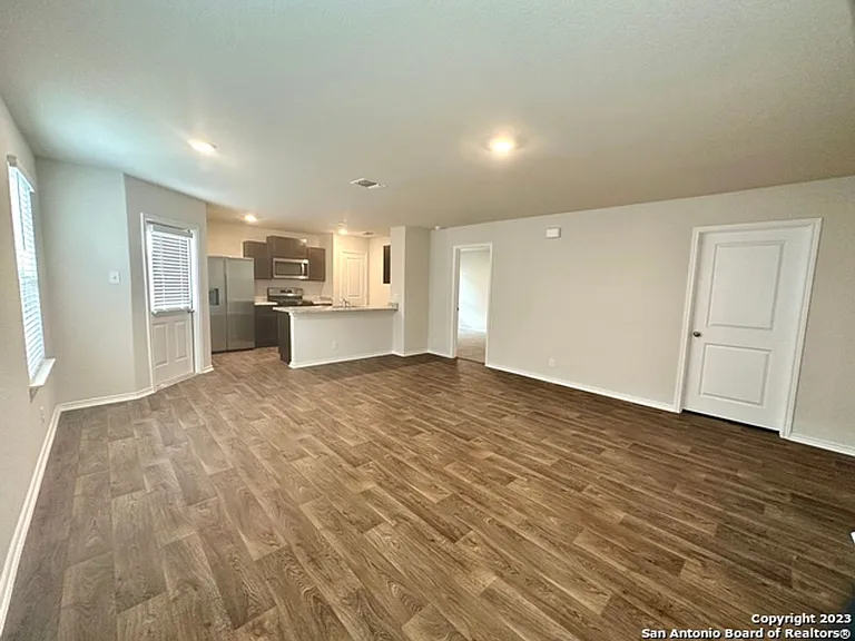 9922 Yellow Lake — Photo 2