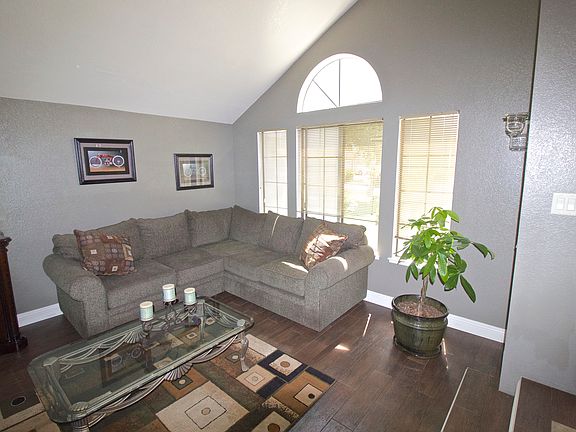 5th image of 2586 N Driftwood Ave