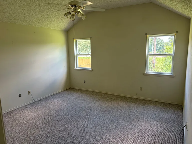 908 Aspen Ave — Photo 10