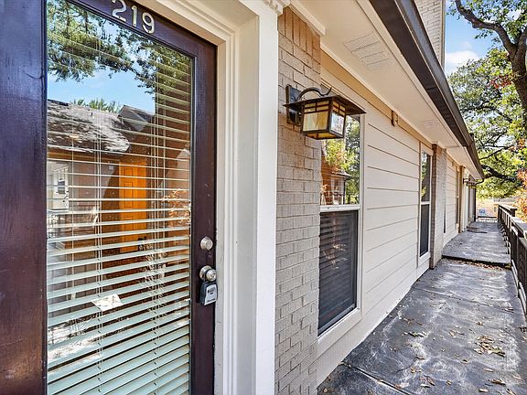 3rd image of 7734 Meadow Rd APT 219