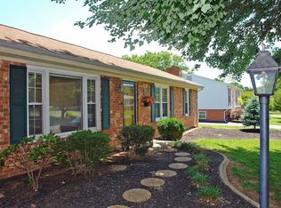 413 Stoneacres Dr, Vinton, VA 24179