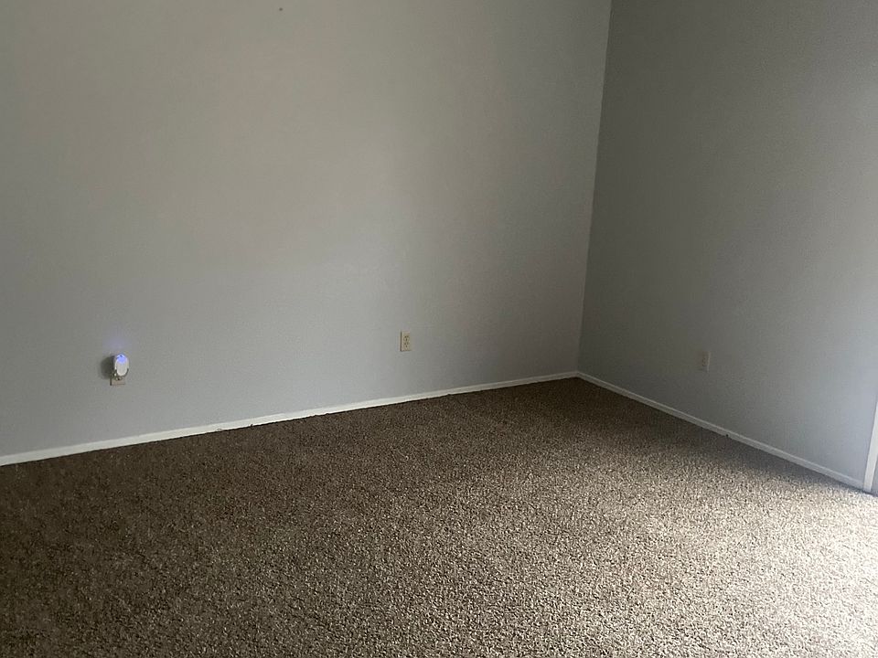 1st image of 9020 Heely Ct