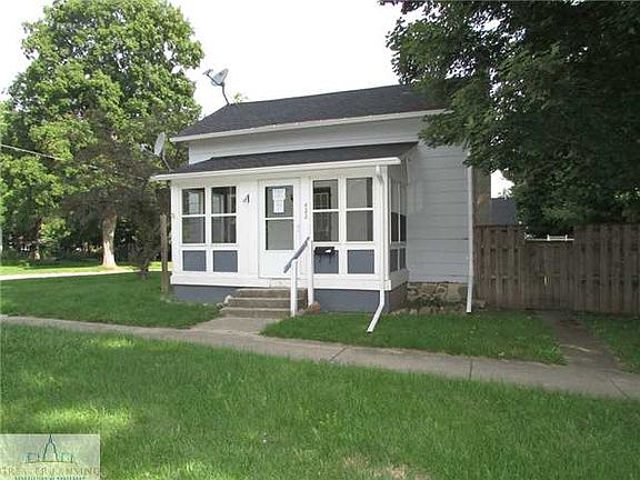 3rd image of 422 W McClure St