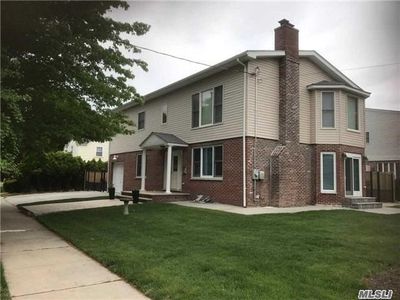 5268 Douglaston Pkwy, Flushing, NY, 11362