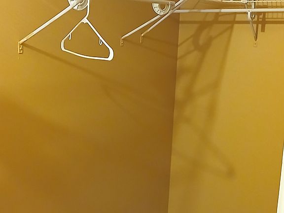 5th image of 1501 W Jefferson Ave APT 101