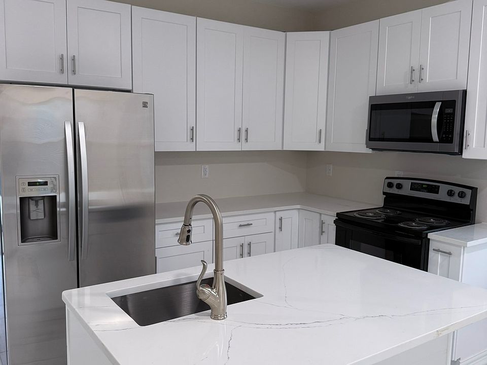 1st image of 3770 County Road 424 W #1