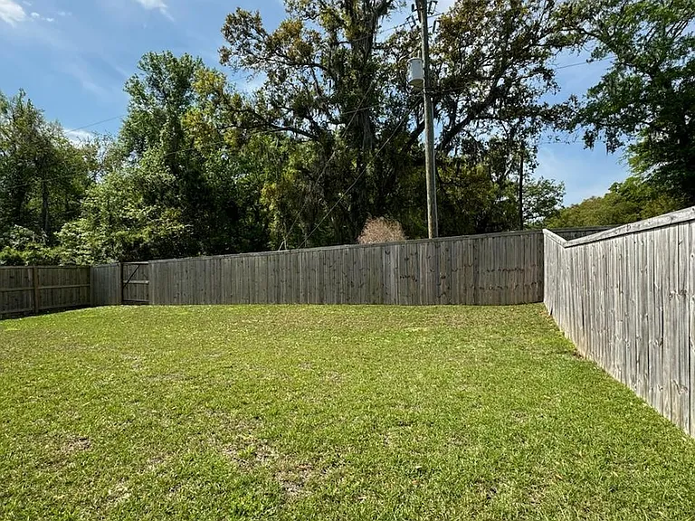 155 Country Oaks Ln — Photo 23