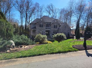 102 Commodore Ct, Belmont, NC 28012