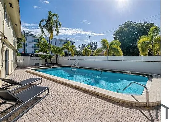 1 bed, 600 sqft, $1,750 — Photo 3