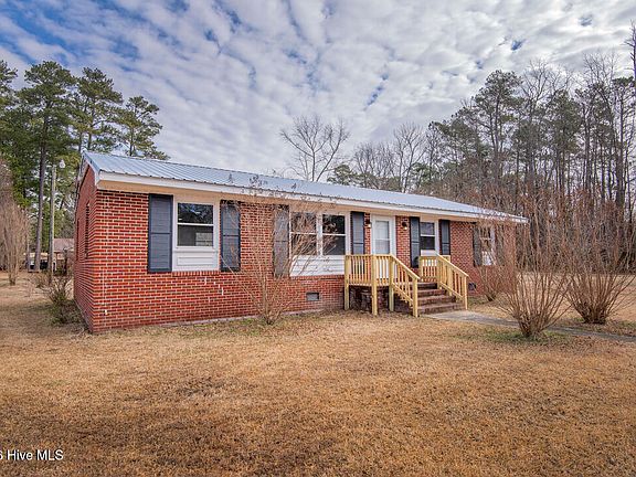 4th image of 241 Cooke Circle