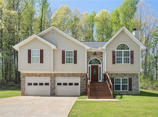 10 Indian Hills Dr, Rydal, GA 30171