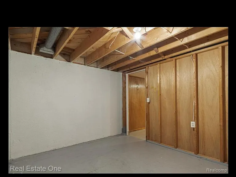 29735 Boewe Dr — Photo 19