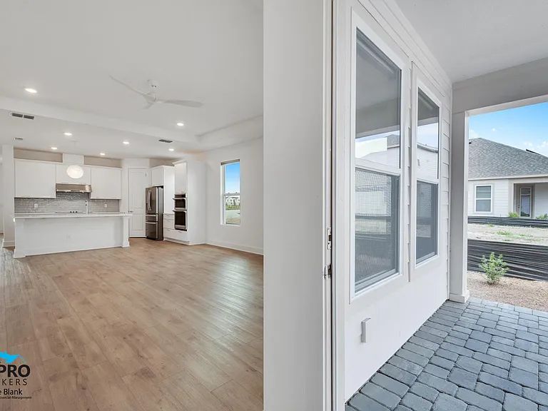 2956 Scout St — Photo 24