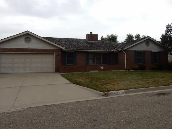 407 Hawthorne Dr, Junction City, KS 66441