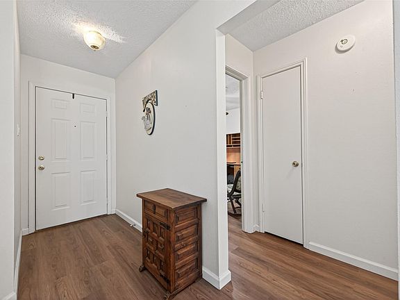 3rd image of 3639 Nutwood Ln