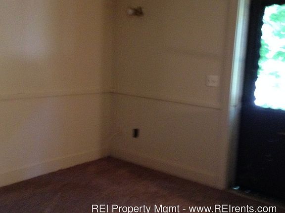 2nd image of 327 Center Ave