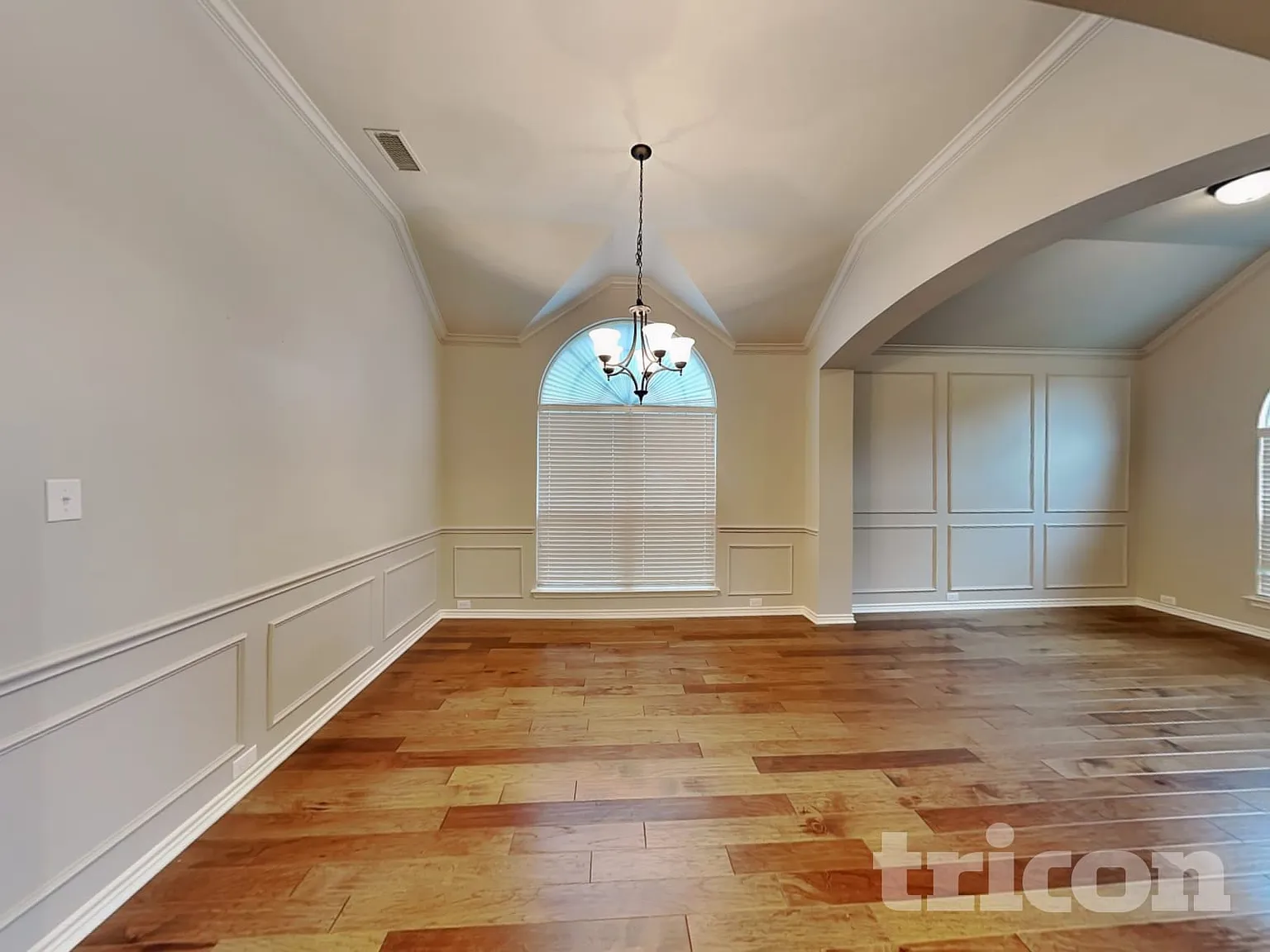 219 Hartley Lane Red Oak TX — Photo 4