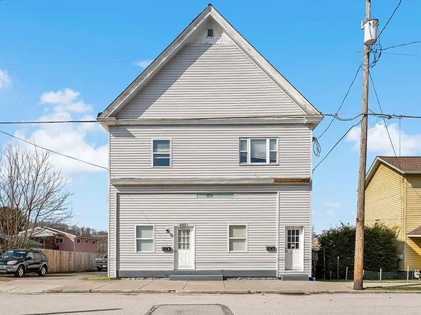 428 W 2nd Ave, Derry, PA 15627