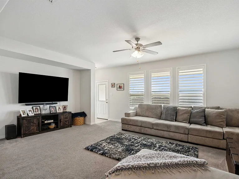 1048 Madelia Ave — Photo 24