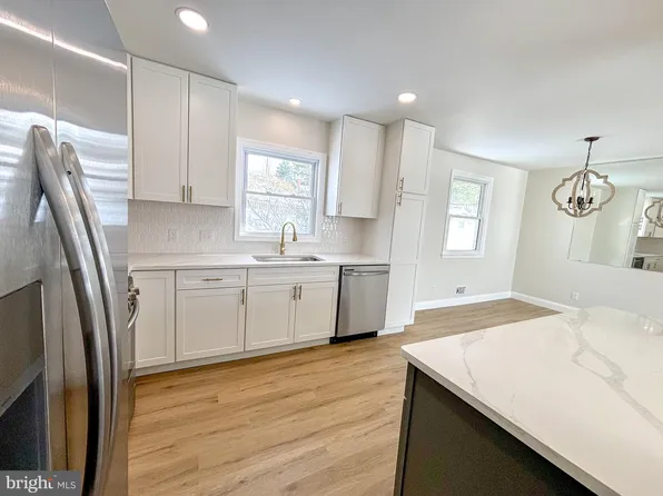 9401 Thornewood Dr, Baltimore, MD 21234