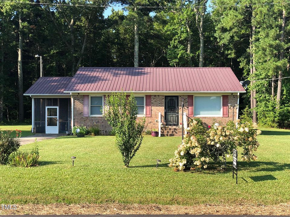 1st image of 302 Jamestown Rd #1502