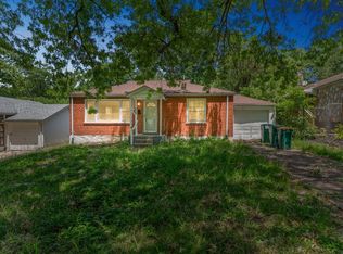 8135 Bloom Dr, Saint Louis, MO 63114