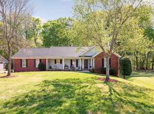 7016 Cheyenne Dr, Charlotte, NC 28262