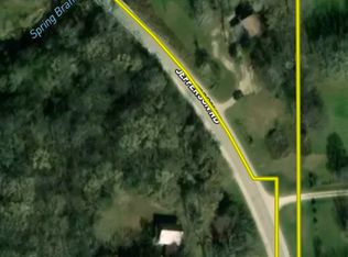 2344 Jefferson Rd, Manchester, IA 52057