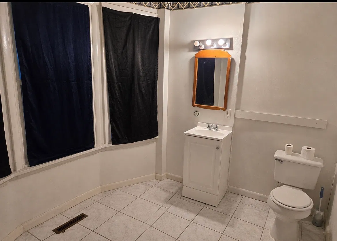 3 bed, 1706 sqft, $1,500 — Photo 3