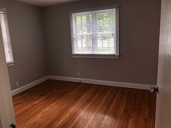 4th image of 6844 High Meadows Dr
