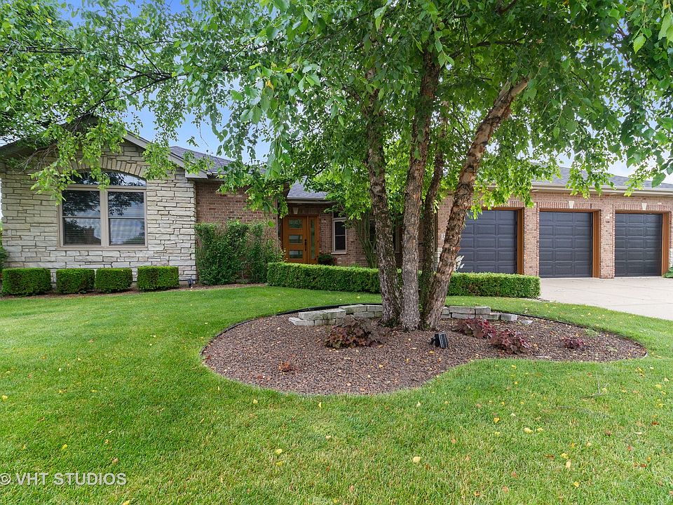 1st image of 21943 Emily Ln