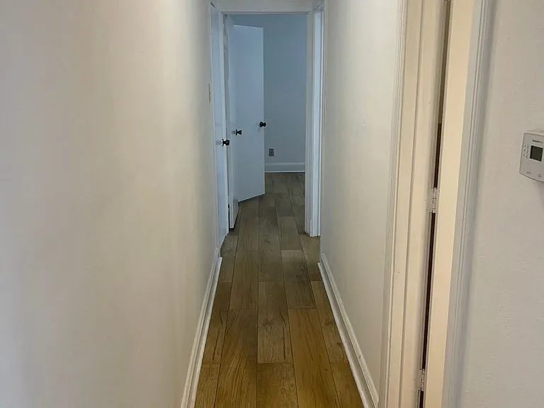 202 S Willomet Ave — Photo 4