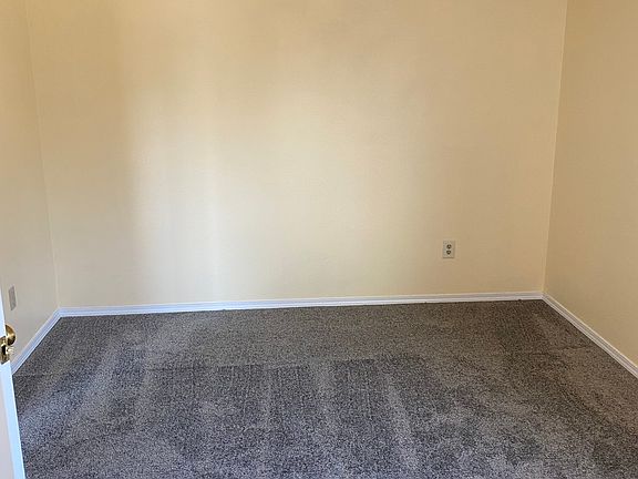 5th image of 8025 Sangor Dr