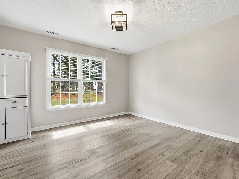 1104 Nan St — Photo 22