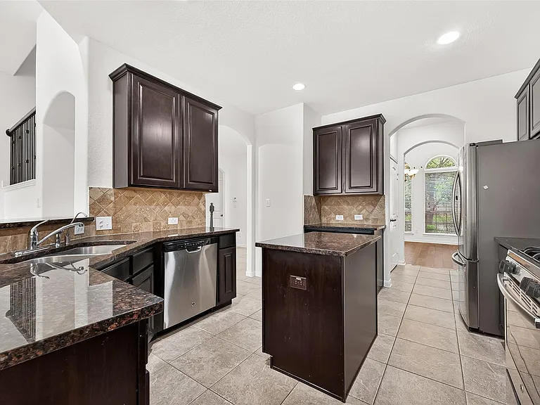 17415 Sandalisle Ln — Photo 23