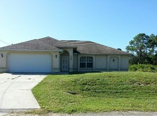 1144 Essex St E, Lehigh Acres, FL 33936