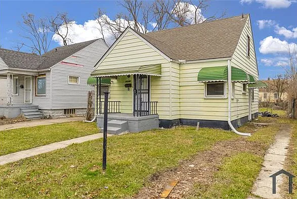18148 Hull Ave — Photo 4