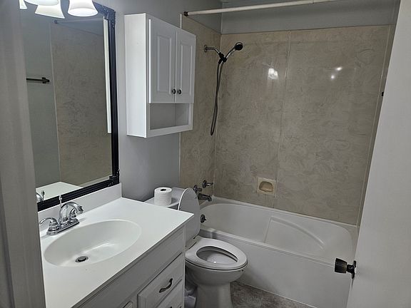 5th image of 3697 Blackshear Ct